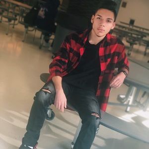 Meet your Posher, Edgar